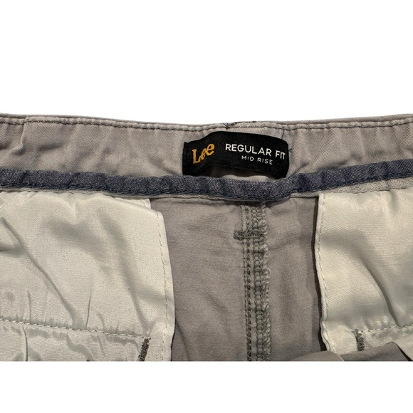 Lee Regular Fit Light Safari Bermuda Shorts Womens 18 Medium Mid Rise Chino Knit - Picture 3 of 8